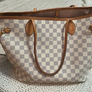 Louis Vuitton Neverfull